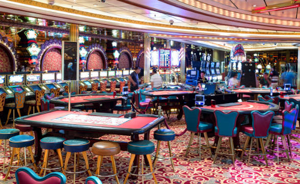 Mass Baccarat Yielded 60% of Macau’s GGR in April