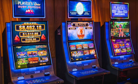 Australians Post Record Losses on Pokies in Victoria for March