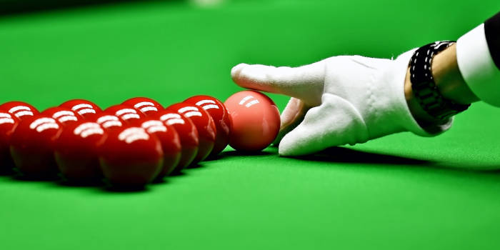 Snooker Player Mark King Suspended over Match-Fixing Suspicion